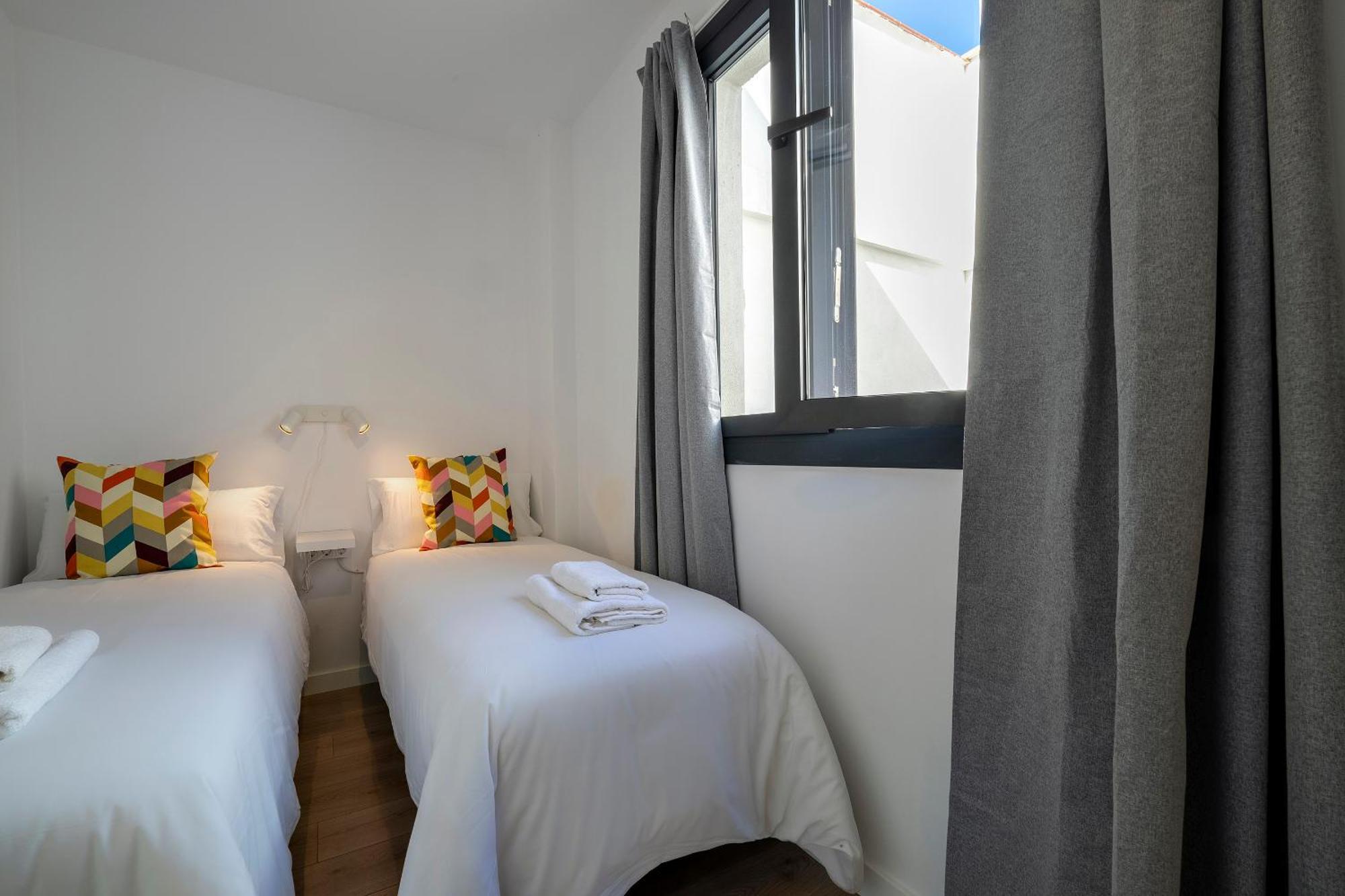 Habitat Apartments Teatre L'Hospitalet de Llobregat Extérieur photo
