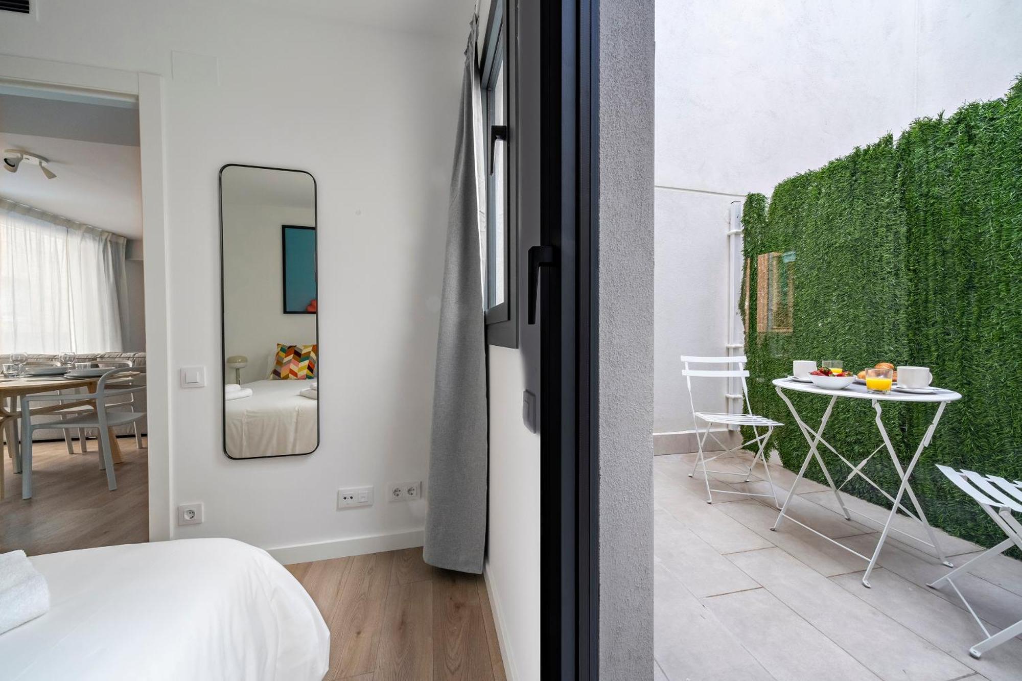 Habitat Apartments Teatre L'Hospitalet de Llobregat Extérieur photo